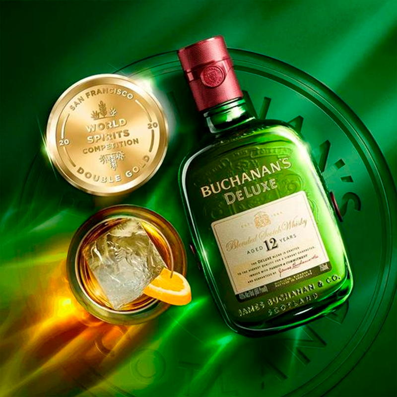 Whisky Buchanans blended scotch 12 años en botella 750 cc